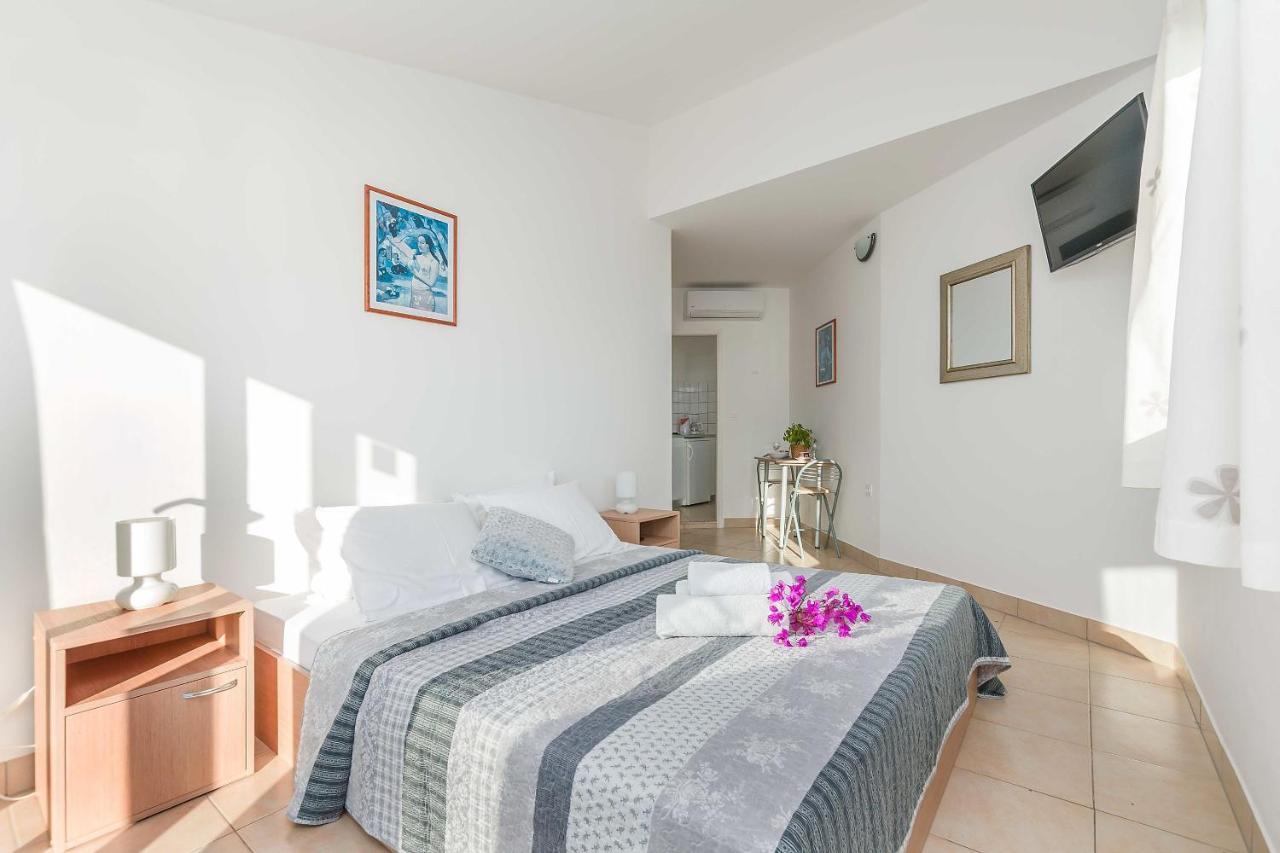 Apartmani Neno Локва-Рогозниця Екстер'єр фото